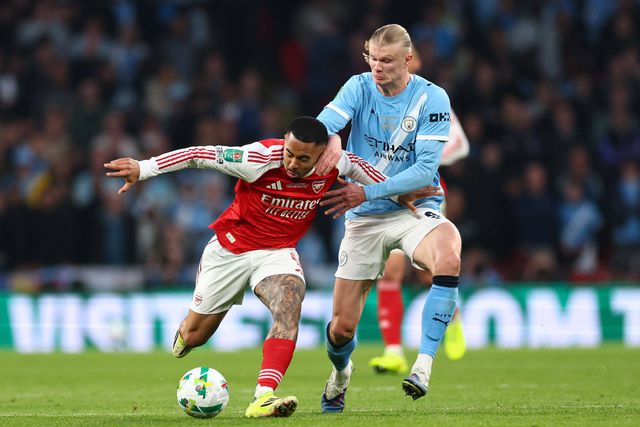 Gabriel Jesus em ação contra a antiga equipa