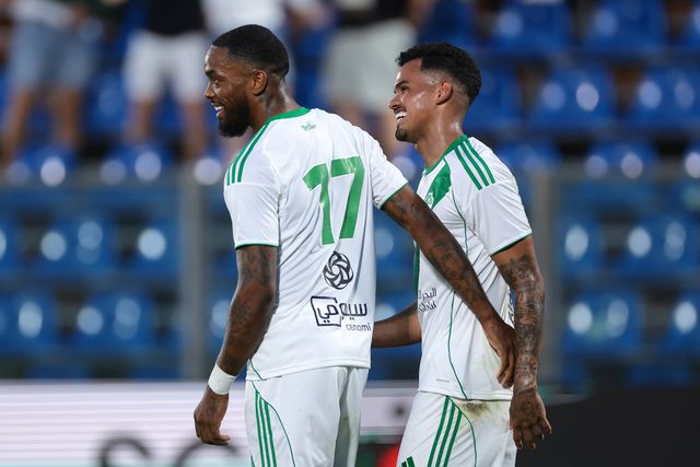 Golos do Al Ahli foram apontados por Galeno e Ivan Toney