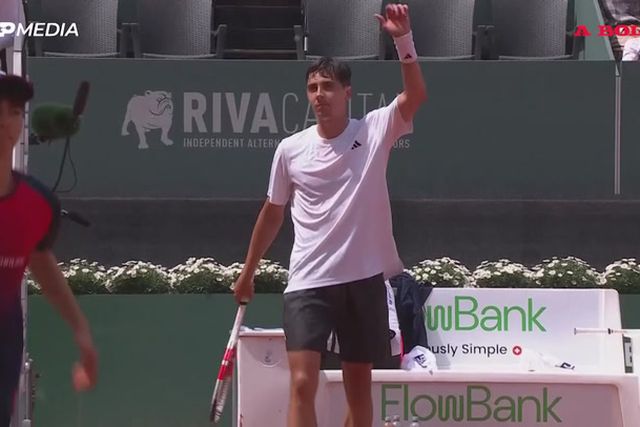 Alexander Shevchenko avança para a segunda ronda em Genebra