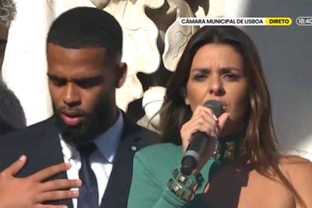 VÍDEO: Sensacional 'O mundo sabe que' pela voz de Cuca Roseta