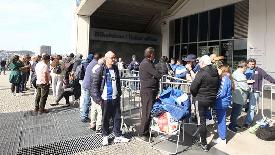 FC Porto coloca bilhetes apreendidos à venda