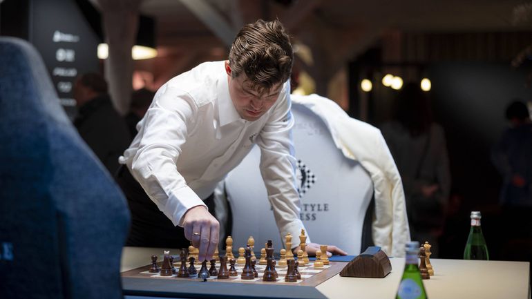 Carlsen empatou contra 143 mil adversários!