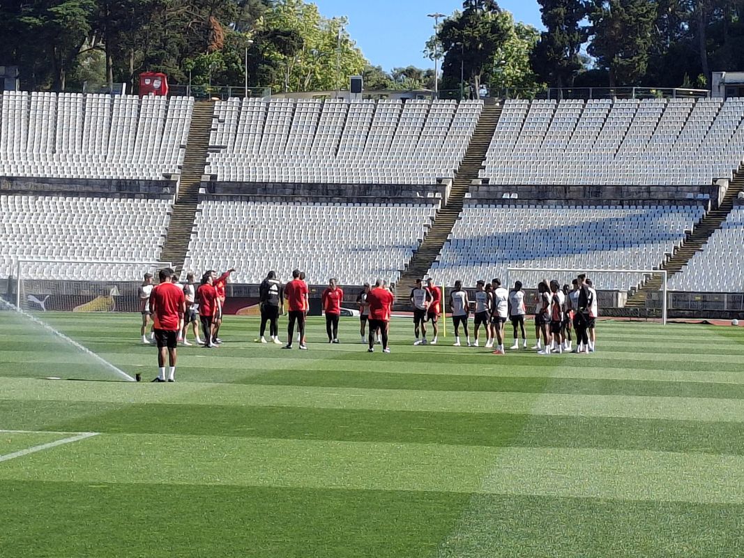 Grande novidade no treino do Benfica no Estádio Nacional