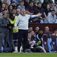 Ange Postecoglou durante jogo com o Aston Villa