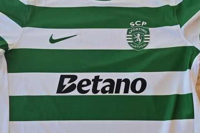 Aí está a nova camisola do Sporting