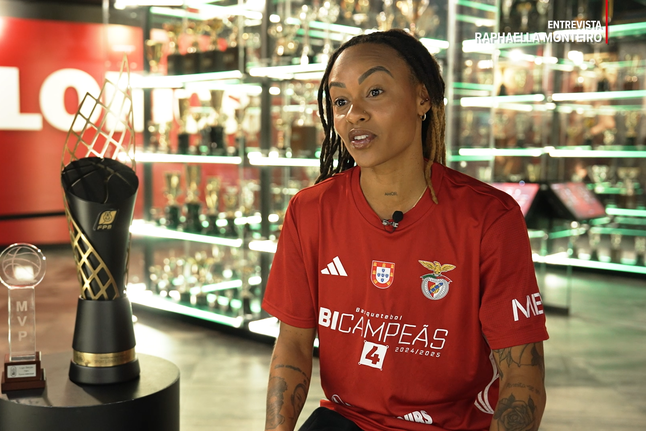 «Não é fácil ser mulher e preta, tive de trabalhar muito mais»