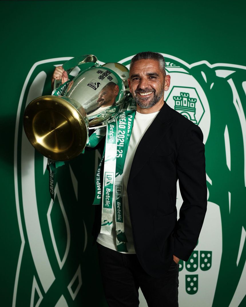 Rui Borges conquistou a dobradinha ao leme do Sporting, lugar que ocupa desde dezembro último