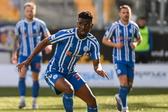 Aaron Tshibola, defesa do Kilmarnock e ex-Aves