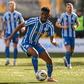 Aaron Tshibola, defesa do Kilmarnock e ex-Aves