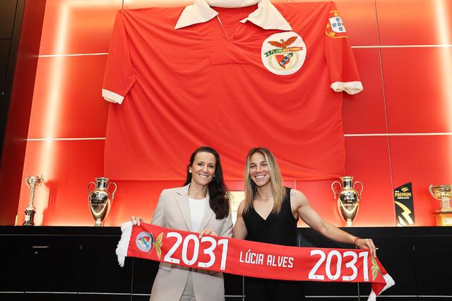 Mónica Jorge, diretora de futebol feminino, e Lúcia Alves