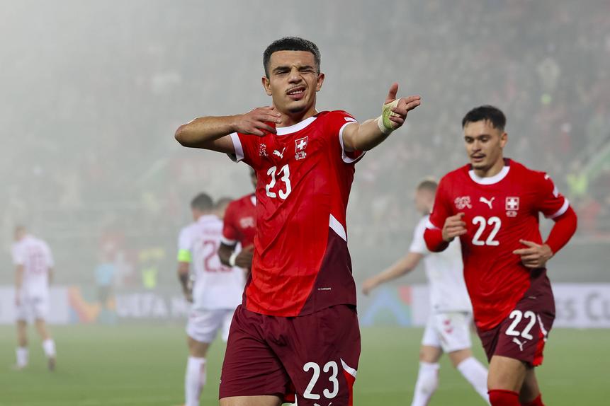 Zeki Amdouni pela Suíça