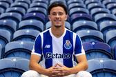 Yoan Pereira renovou pelos dragões - Foto: FC PORTO