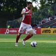 João Moutinho renovou por uma época com o SC Braga e segue para a quarta temporada ao serviço dos minhotos
