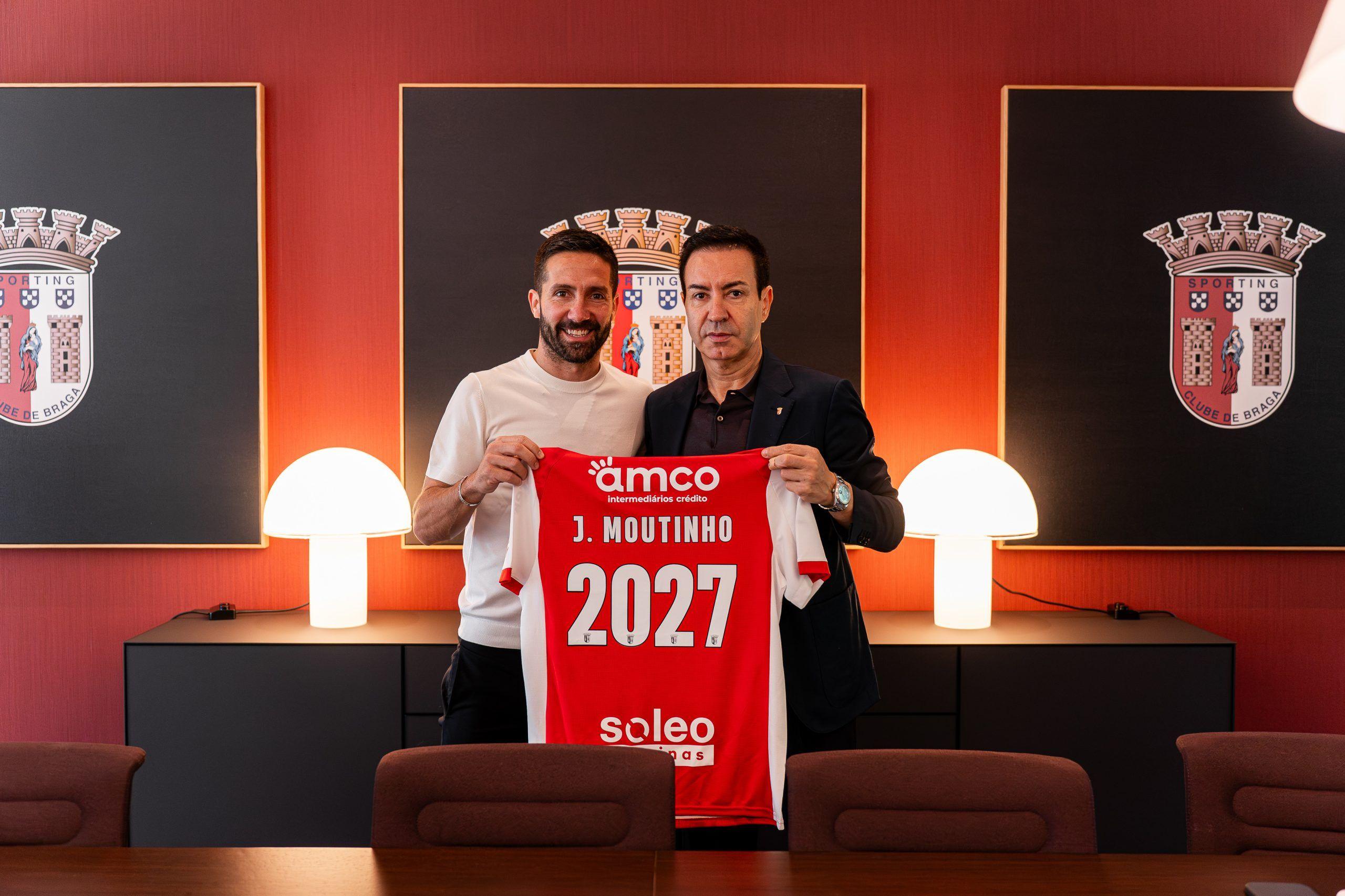 JOÃO MOUTINHO: Faz 40 anos em setembro mas prepara-se para mais uma época ao serviço do SC Braga (SCB)