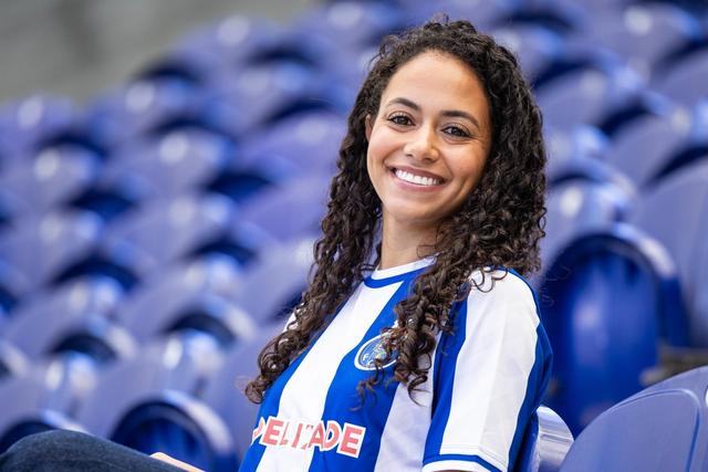 Lily Bryant renovou contrato - Foto: FC PORTO