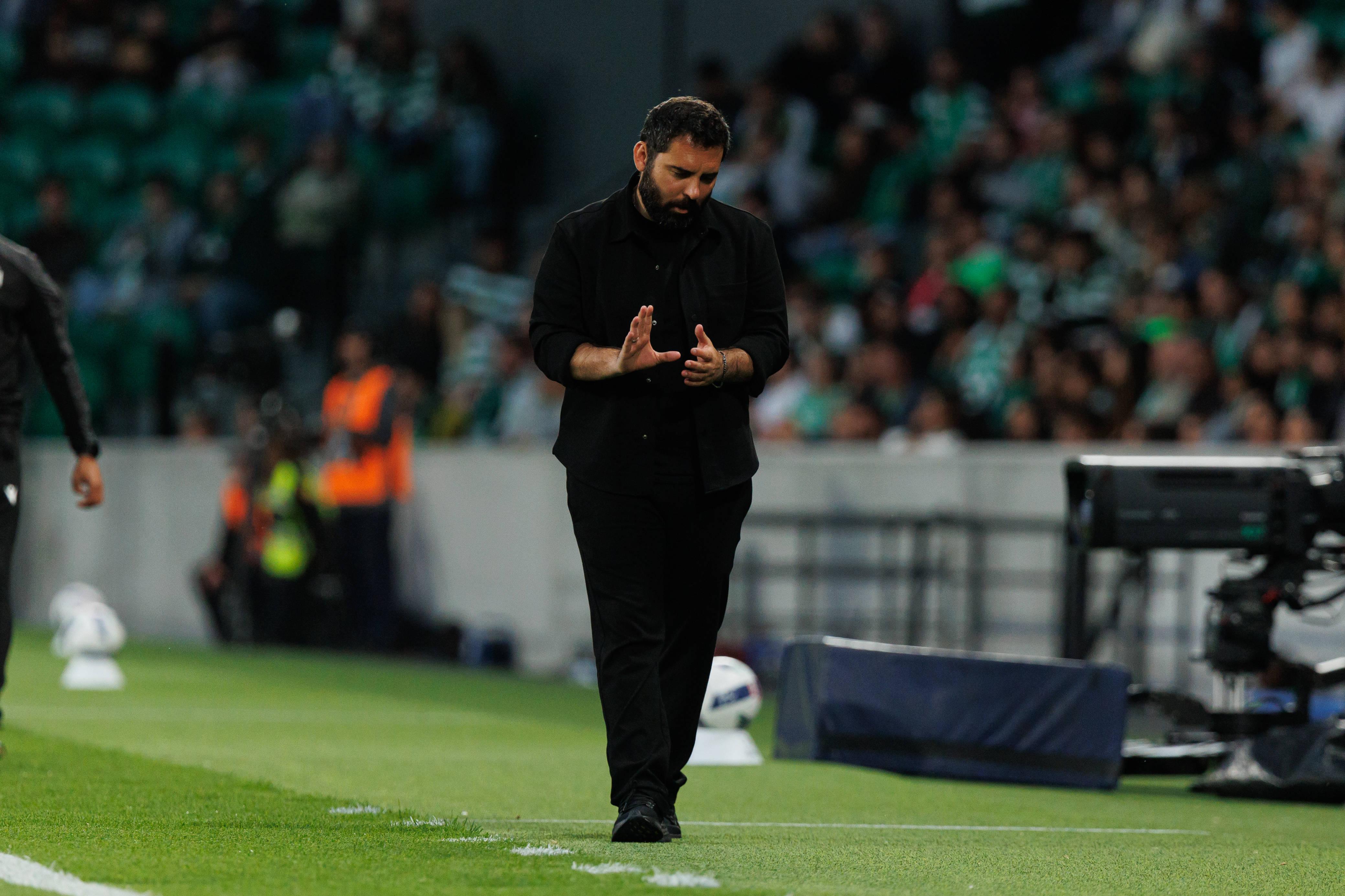 Gonçalo Feio não evitou a queda do Tondela à Liga 2, mas ainda há hipóteses de manter-se no comando técnico dos beirões