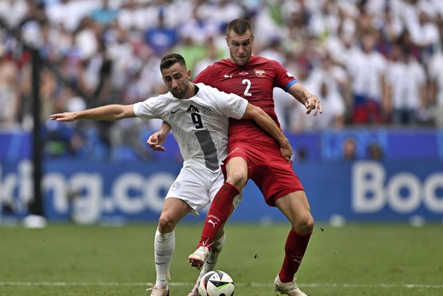 Ao intervalo, não mudou a parte: mudou o jogo (crónica)