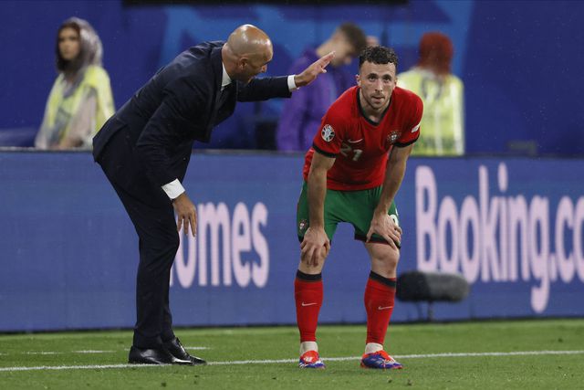 Diogo Jota: «Adeptos e jornalistas tentam espezinhar as escolhas de Martínez»