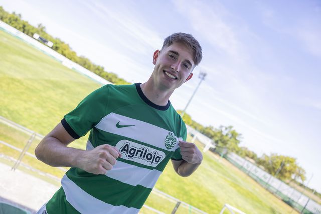 Avançado renova com o Sporting