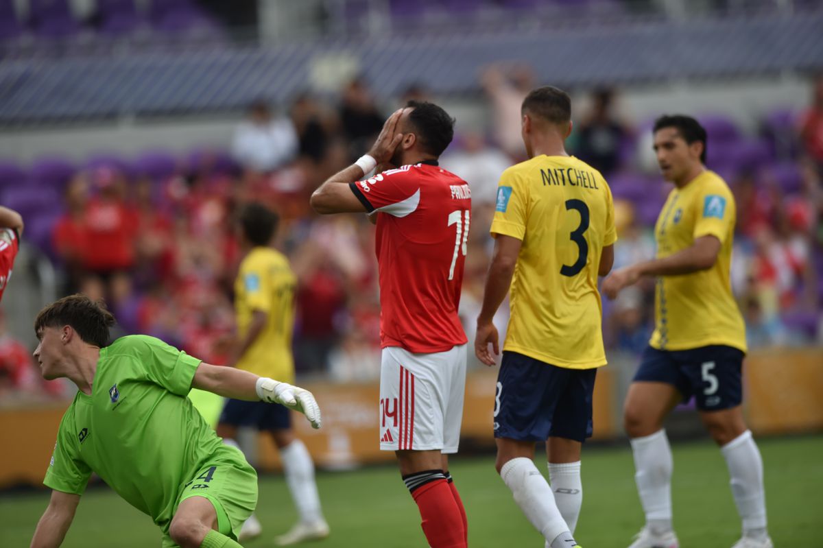 Benfica-Auckland City, 6-0 Pavilidis foi o Tio Patinhas  que soube multiplicar o ouro (as notas do Benfica)