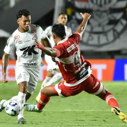 Extremo brasileiro não se conseguiu impôr na Vila Belmiro e deve estar de regresso ao Dragão
