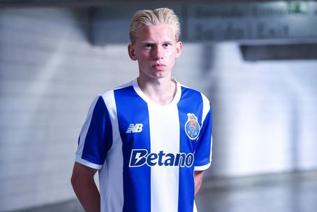 Eirik Granaas é dragão - Foto: FC Porto