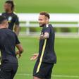 Neymar voltou a treinar com a seleção do Brasil