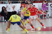 Angélica Alves apontou o primeiro golo do triunfo do Benfica sobre o Nun'Álvares — Foto: Benfica