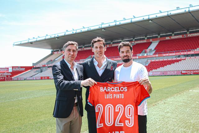 Luís Pinto assinou contrato válido por três temporadas — Foto: Gil Vicente