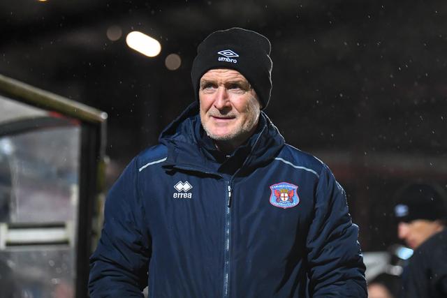 Mark Hughes foi treinador do Carlisle United em 2025/26
