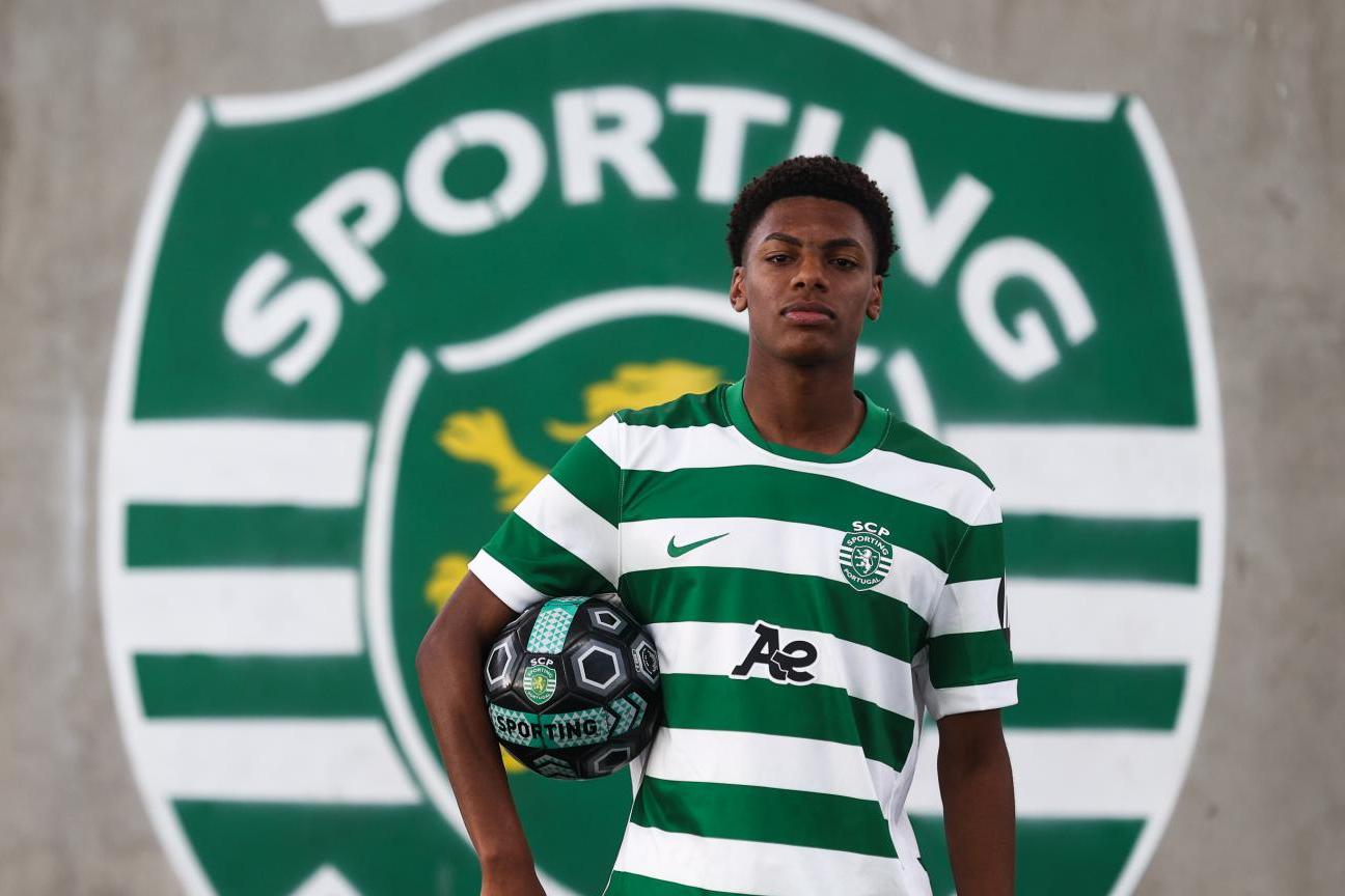Henrique Tavares tem Geny Catamo como referência - Foto: Sporting CP