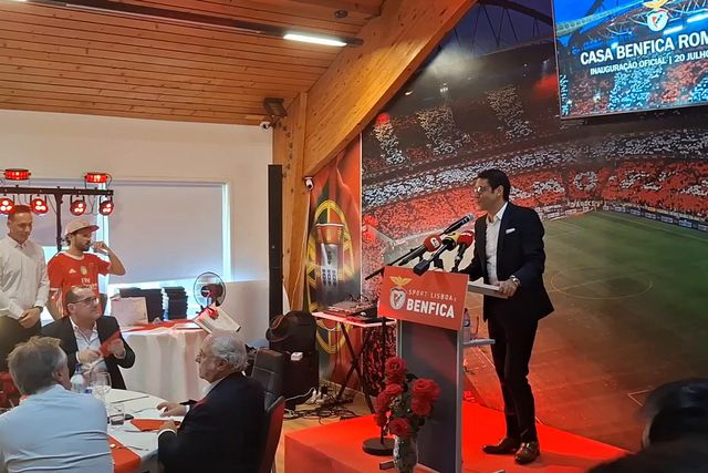«Os reforços vão perceber a dimensão do Benfica», garante Rui Costa na casa do Benfica de Romont