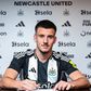 Oficial: Newcastle assegura promessa sérvia