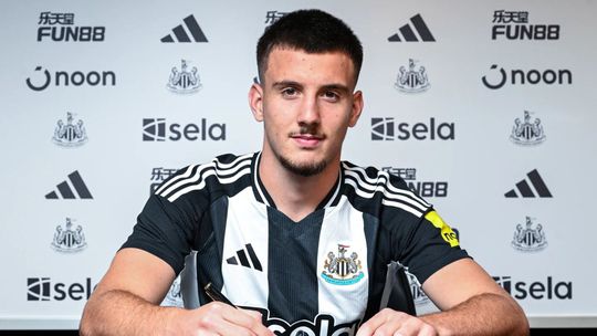 Oficial: Newcastle assegura promessa sérvia