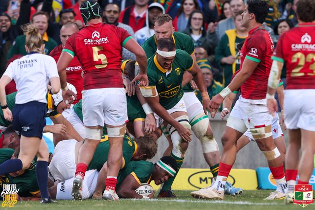 EM DIRETO: Lobos defrontam o campeão do Mundo em jogo histórico