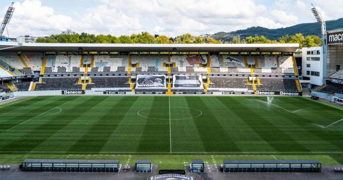 Portugal hosts Iceland in Guimarães
