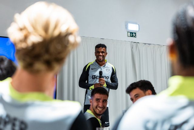 David Moreira foi um dos jogadores que subiu ao palco improvisado