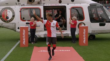 Gonçalo Borges chega ao Feyenoord... de helicóptero