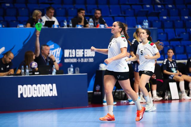 Seleção feminina de andebol sub-19 termina Europeu em 21.º lugar