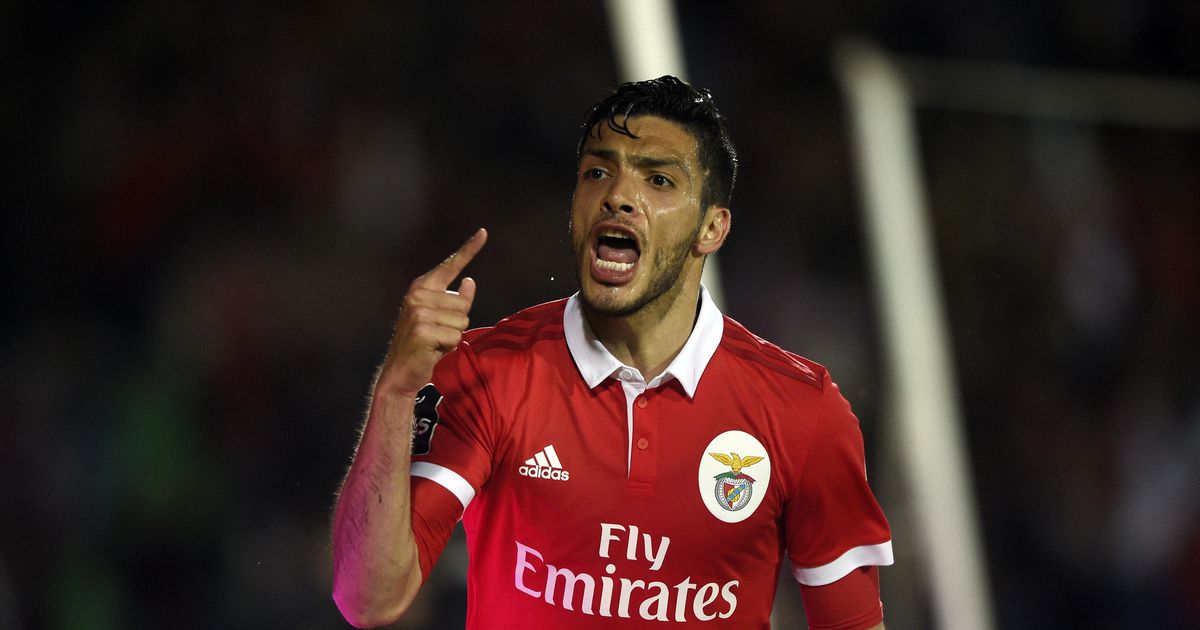 Craques, heróis de culto e... flops: jogadores mexicanos que passaram por Portugal