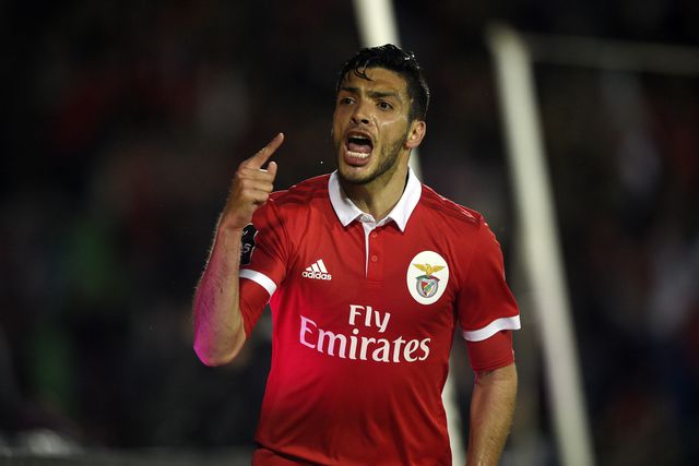 Craques, heróis de culto e... flops: jogadores mexicanos que passaram por Portugal