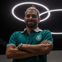Zé Diogo renova e continua de leão ao peito