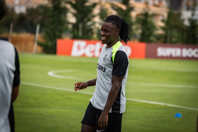 «Quenda é um menino que está a bater à porta para entrar na equipa»