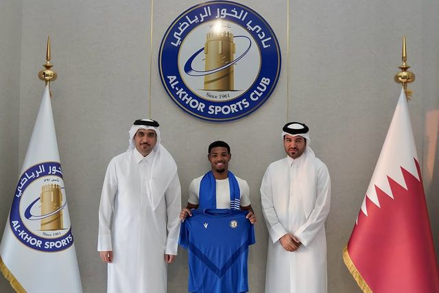 Luan Farias apresentado (Foto: Al-Khor)