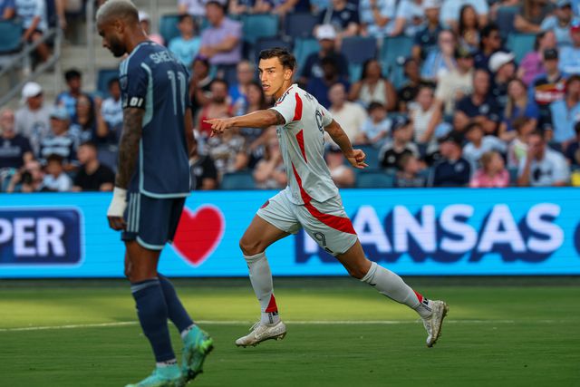 Petar Musa leva 11 golos e cinco assistências em 20 jogos na MLS