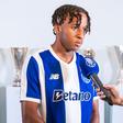 Cardoso Varela volta a vestir a camisola azul e branca - Foto: FC Porto