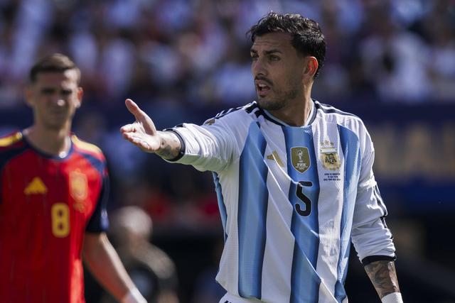 Leandro Paredes entrou no início da segunda parte da final com a Espanha