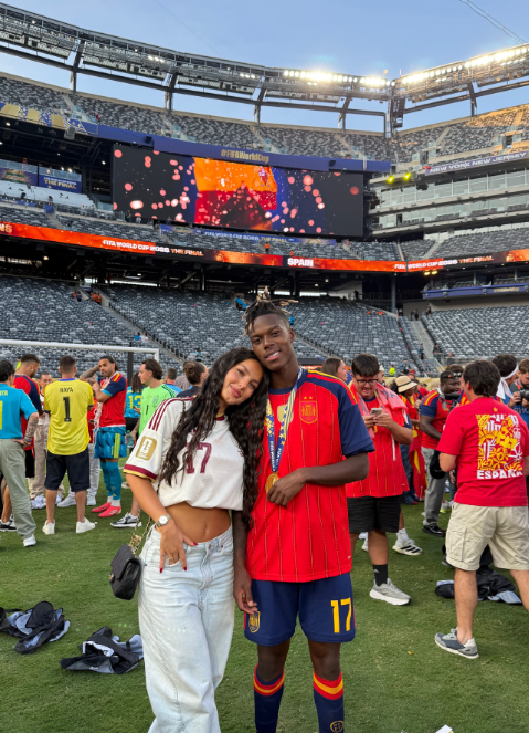 Nico Williams e a namorada - Foto: Ainhi Garcia/Instagram