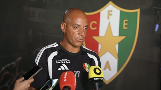 «Vão ter que entrar jogadores», diz Pepa