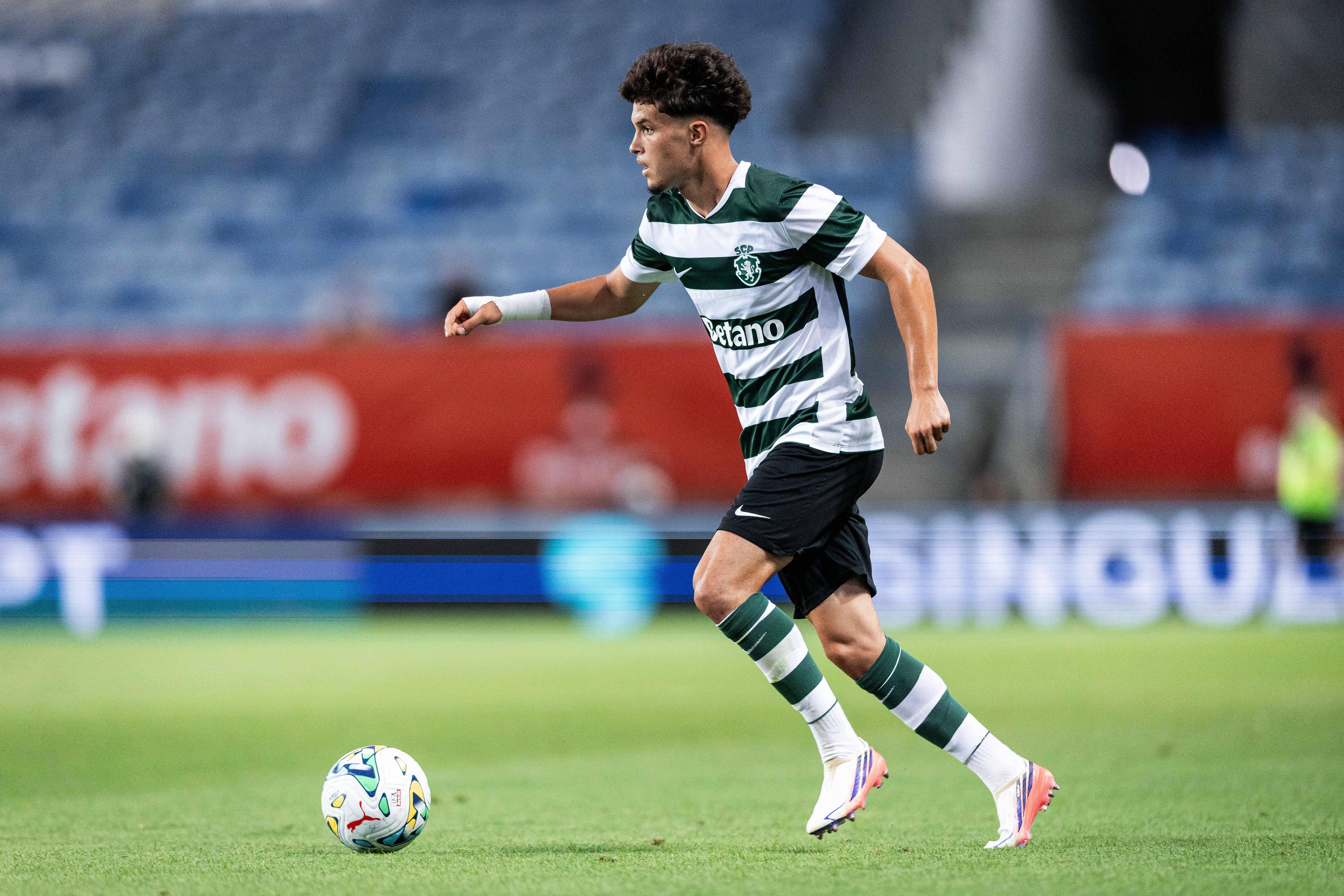 Flávio Gonçalves promete ser uma das figuras do leão em 2026/2027 - Foto: IMAGO